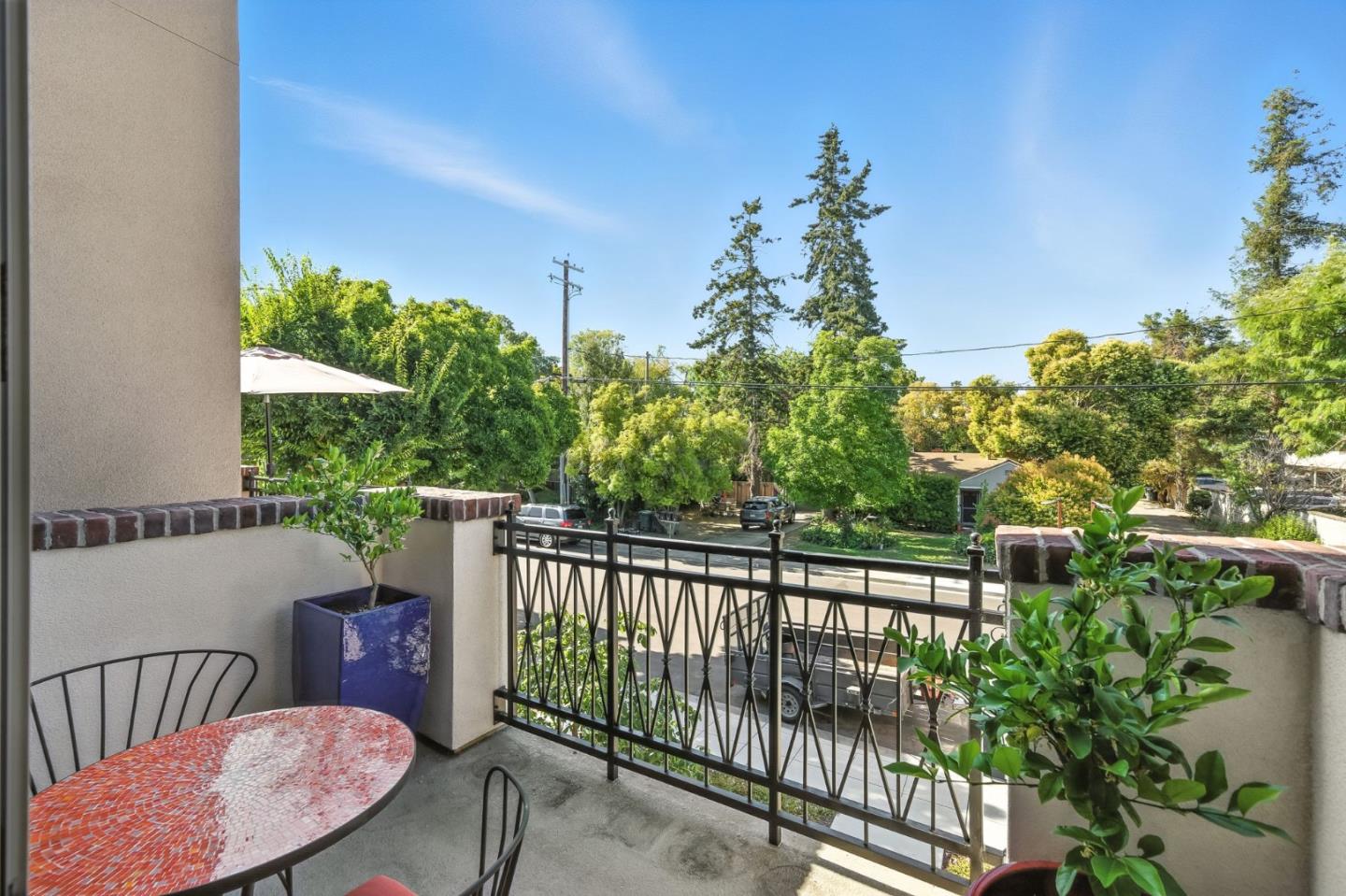Detail Gallery Image 18 of 36 For 2326 Rock St, Mountain View,  CA 94043 - 2 Beds | 2/1 Baths