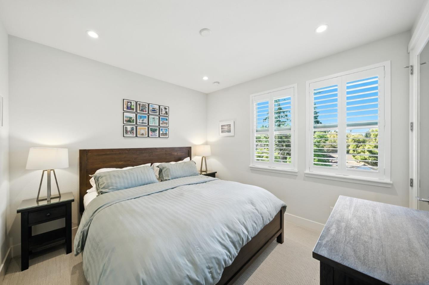Detail Gallery Image 21 of 36 For 2326 Rock St, Mountain View,  CA 94043 - 2 Beds | 2/1 Baths