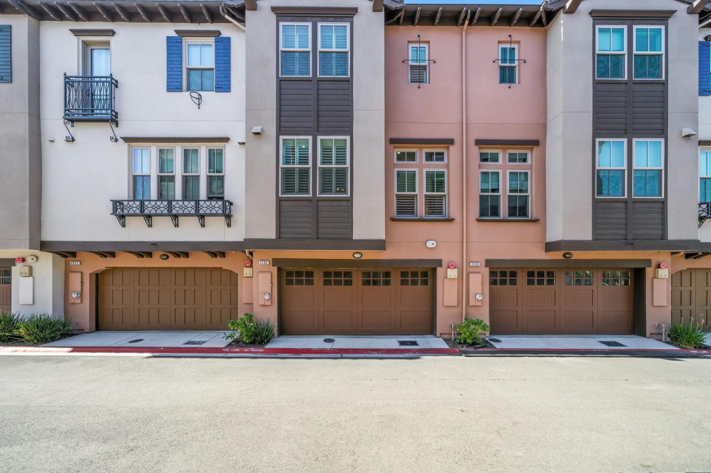 Detail Gallery Image 28 of 36 For 2326 Rock St, Mountain View,  CA 94043 - 2 Beds | 2/1 Baths