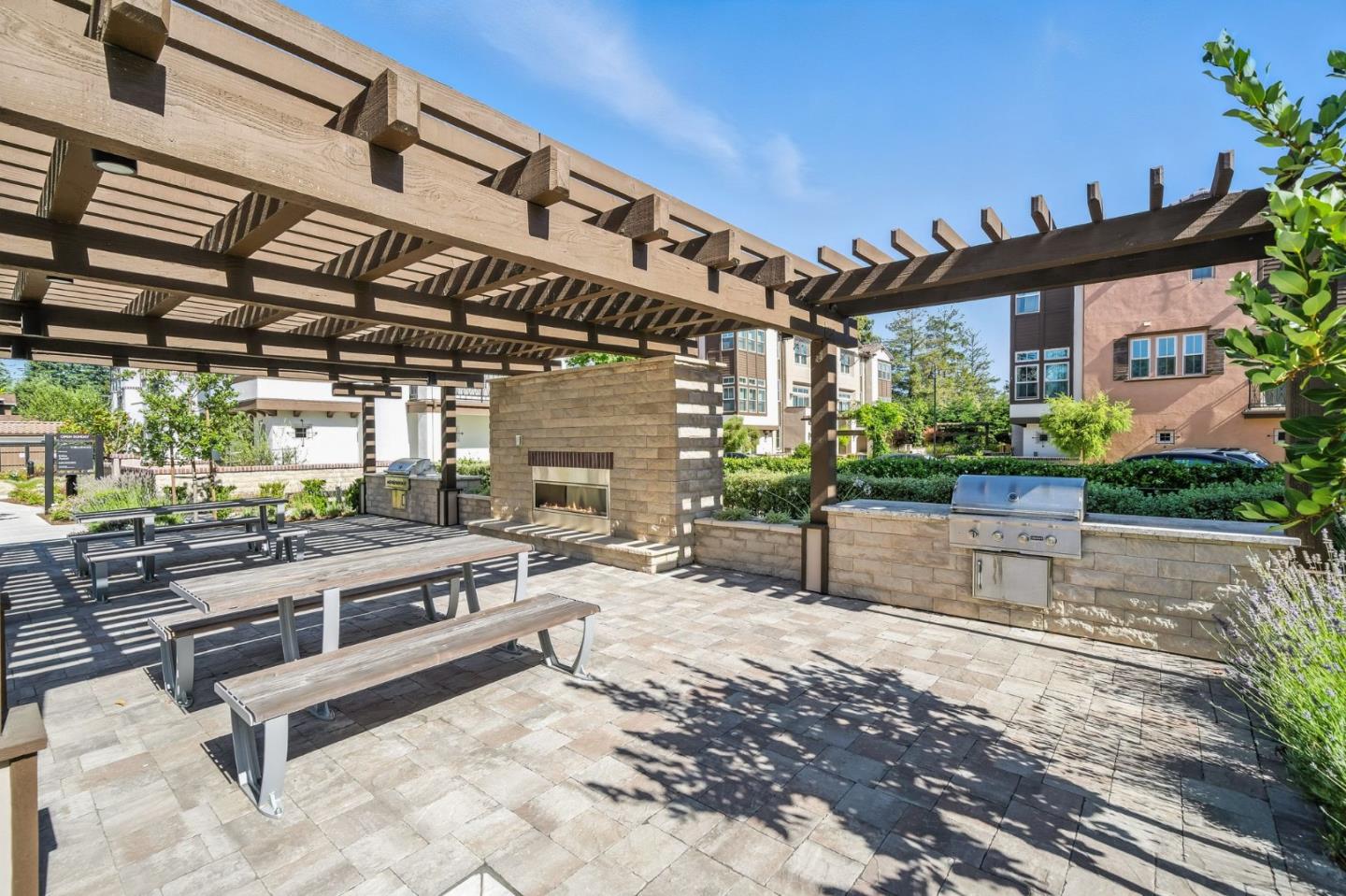 Detail Gallery Image 32 of 36 For 2326 Rock St, Mountain View,  CA 94043 - 2 Beds | 2/1 Baths