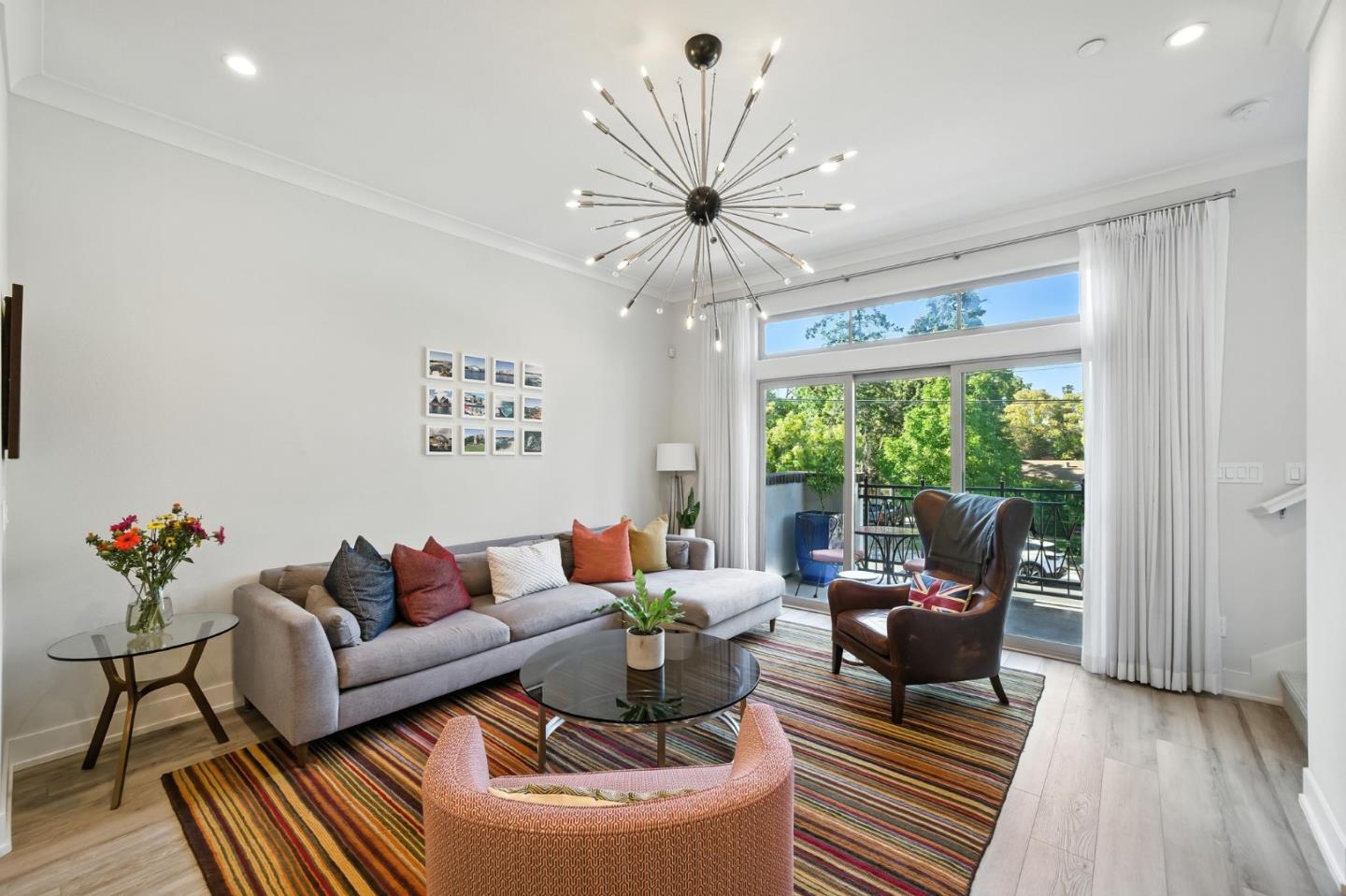 Detail Gallery Image 7 of 36 For 2326 Rock St, Mountain View,  CA 94043 - 2 Beds | 2/1 Baths