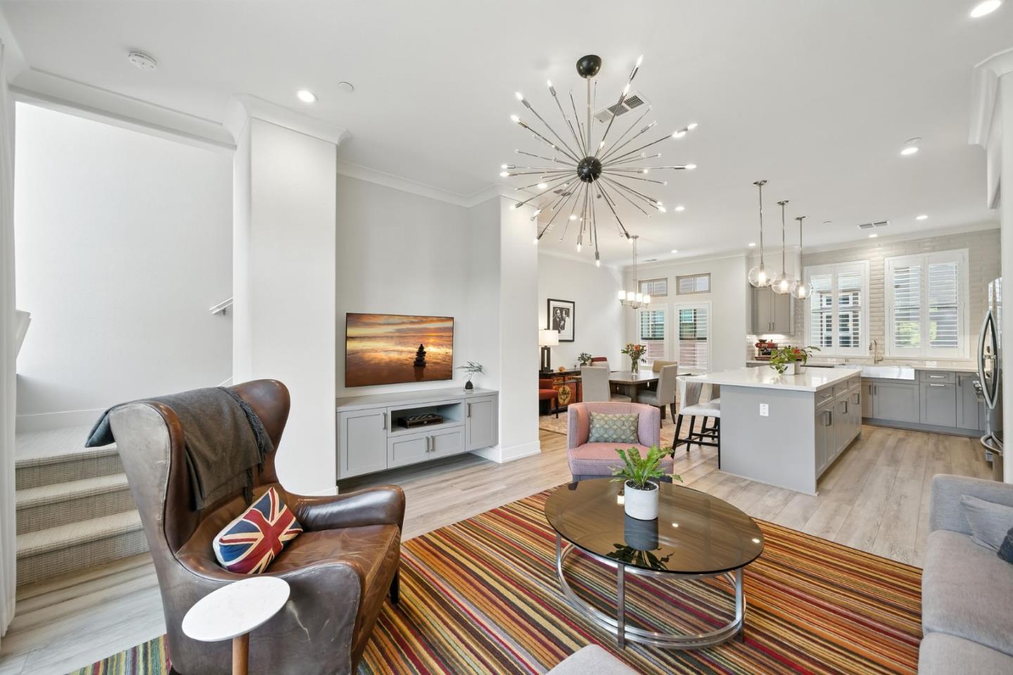 Detail Gallery Image 8 of 36 For 2326 Rock St, Mountain View,  CA 94043 - 2 Beds | 2/1 Baths