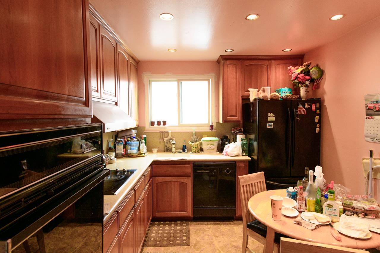 Detail Gallery Image 2 of 24 For 30 Rockridge Ave, Daly City,  CA 94015 - 3 Beds | 2 Baths