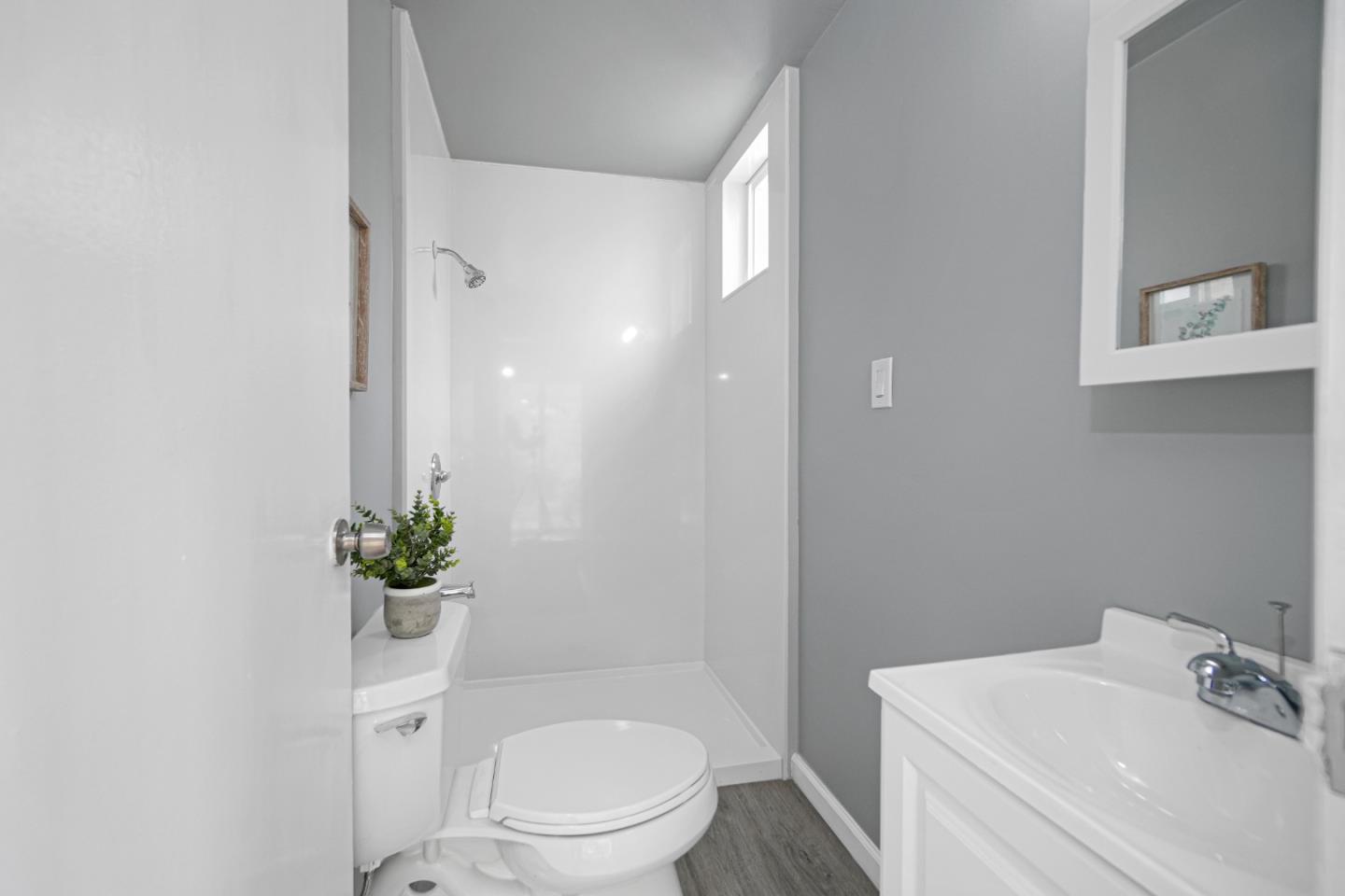 Detail Gallery Image 18 of 45 For 451 Winchester St, Daly City,  CA 94014 - 4 Beds | 3 Baths