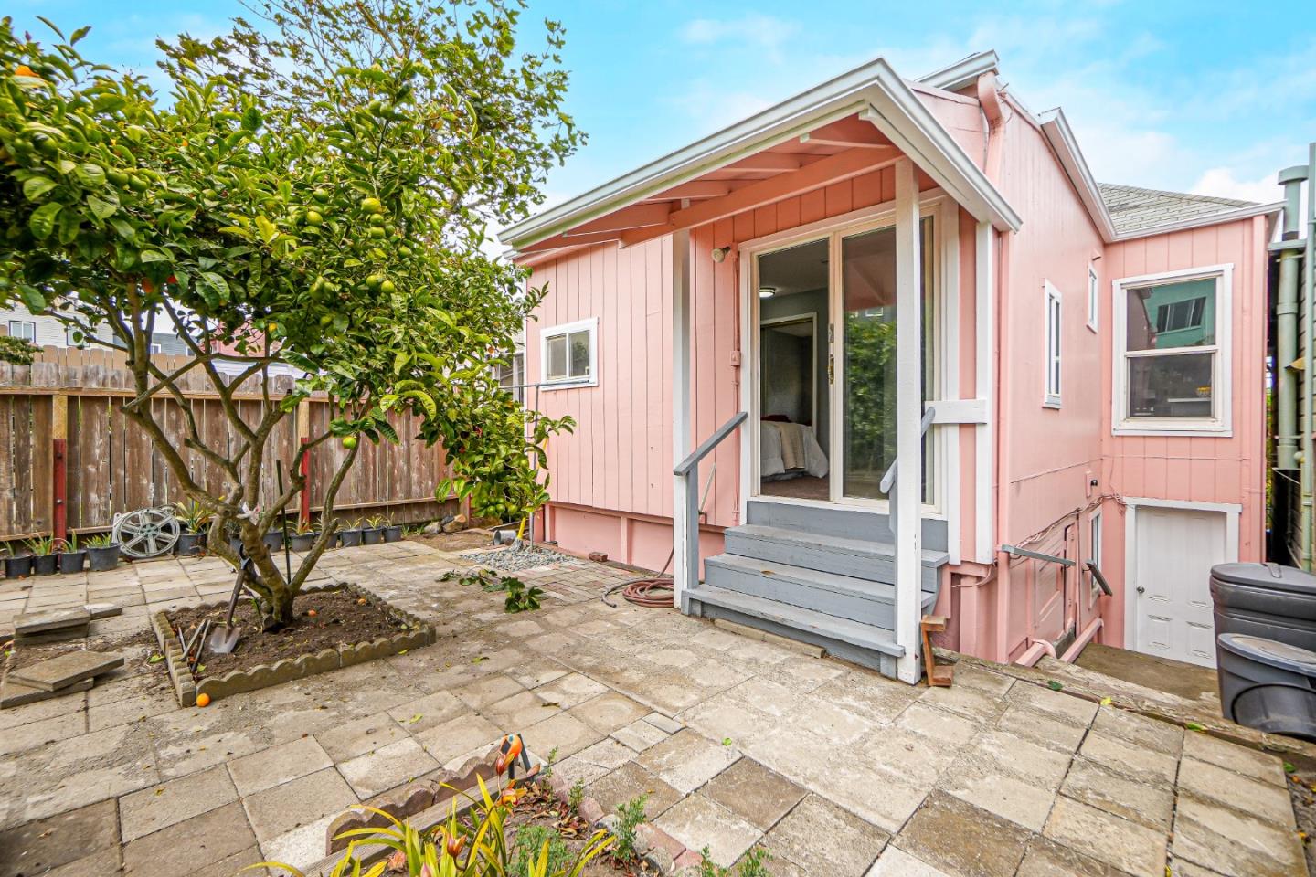 Detail Gallery Image 26 of 45 For 451 Winchester St, Daly City,  CA 94014 - 4 Beds | 3 Baths