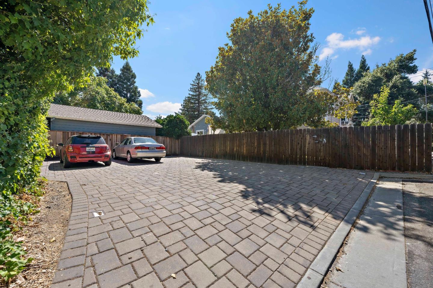 Detail Gallery Image 11 of 28 For 256 Los Gatos Blvd, Los Gatos,  CA 95030 - – Beds | – Baths