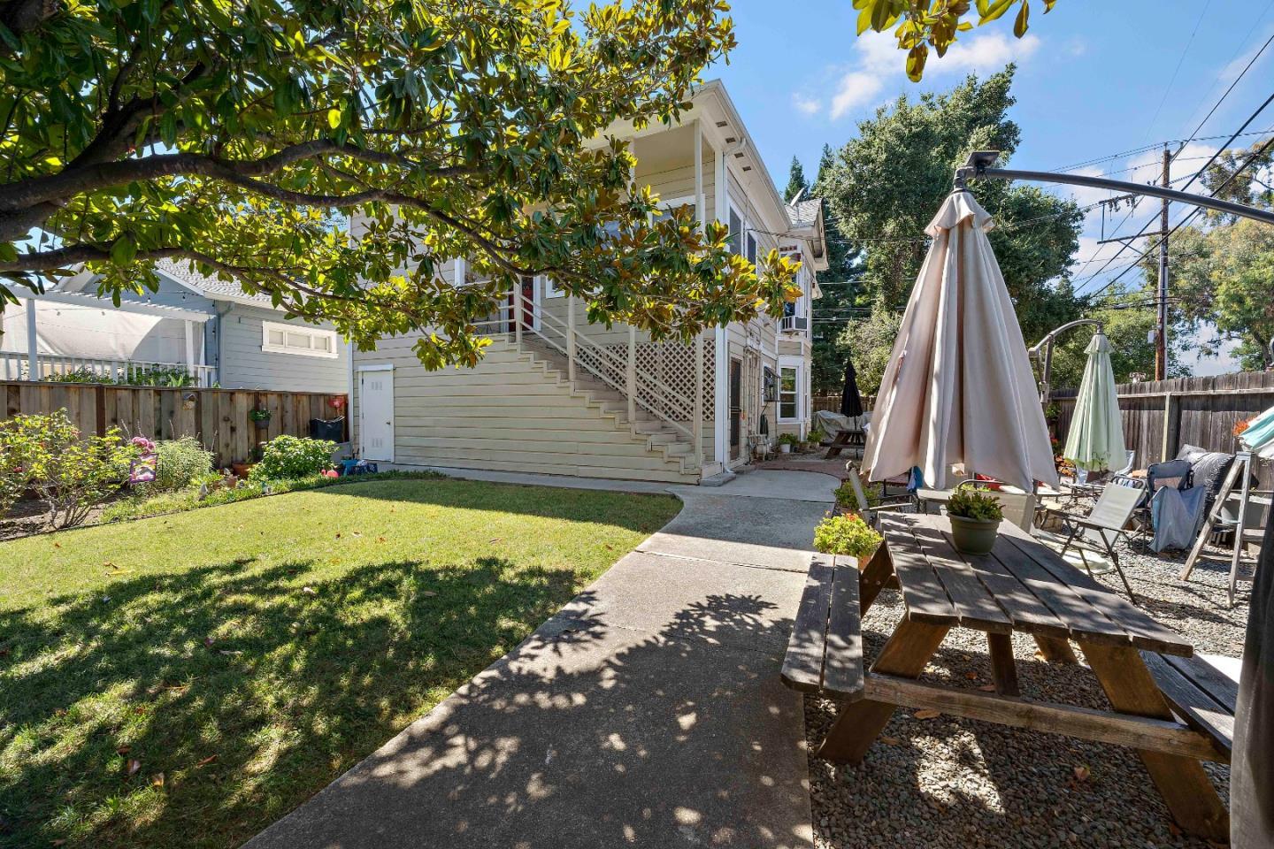 Detail Gallery Image 8 of 28 For 256 Los Gatos Blvd, Los Gatos,  CA 95030 - – Beds | – Baths