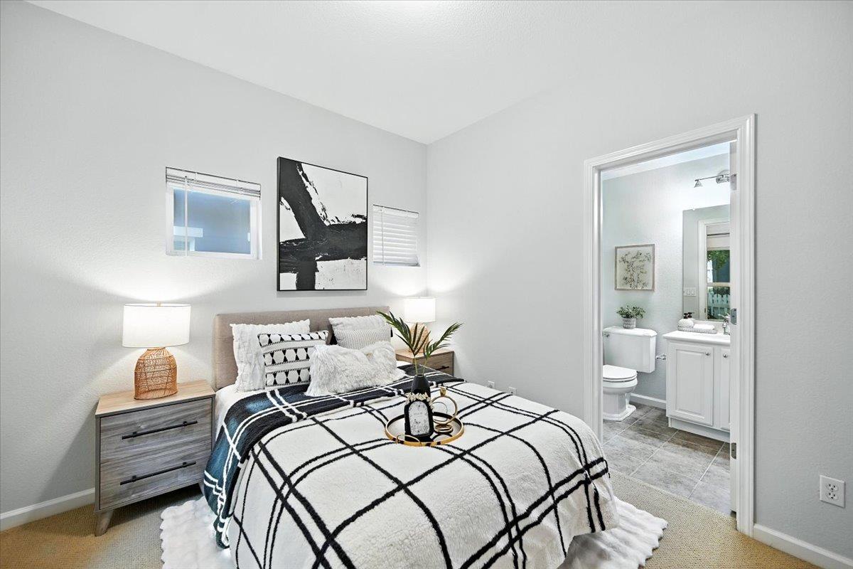 Detail Gallery Image 5 of 35 For 917 Alegre Pl, San Jose,  CA 95126 - 3 Beds | 3/1 Baths
