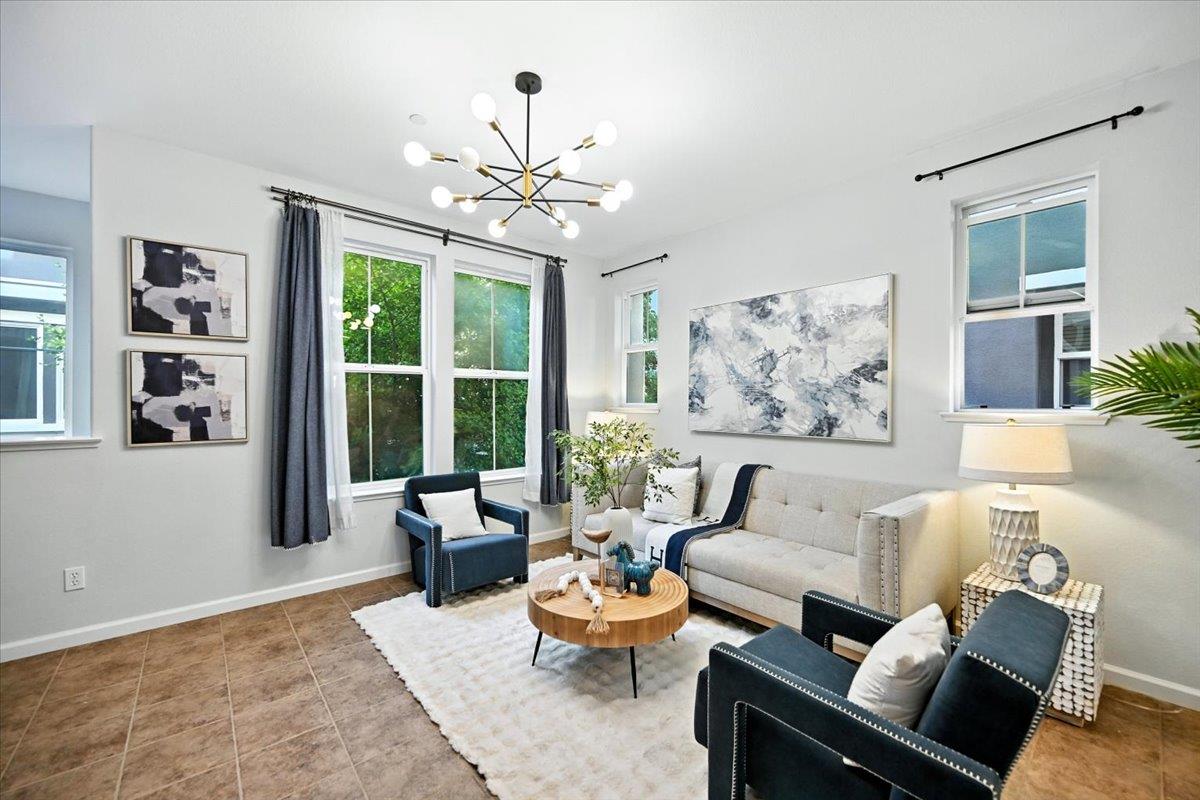 Detail Gallery Image 6 of 35 For 917 Alegre Pl, San Jose,  CA 95126 - 3 Beds | 3/1 Baths