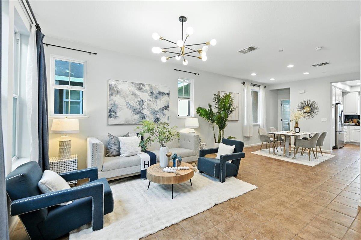 Detail Gallery Image 8 of 35 For 917 Alegre Pl, San Jose,  CA 95126 - 3 Beds | 3/1 Baths