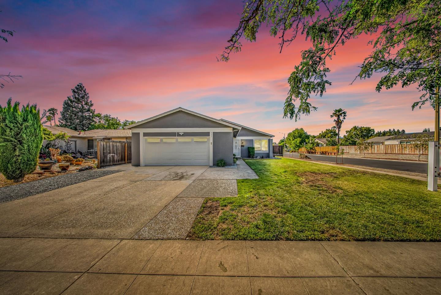 Detail Gallery Image 1 of 37 For 227 Martinvale Ln, San Jose,  CA 95119 - 4 Beds | 2 Baths
