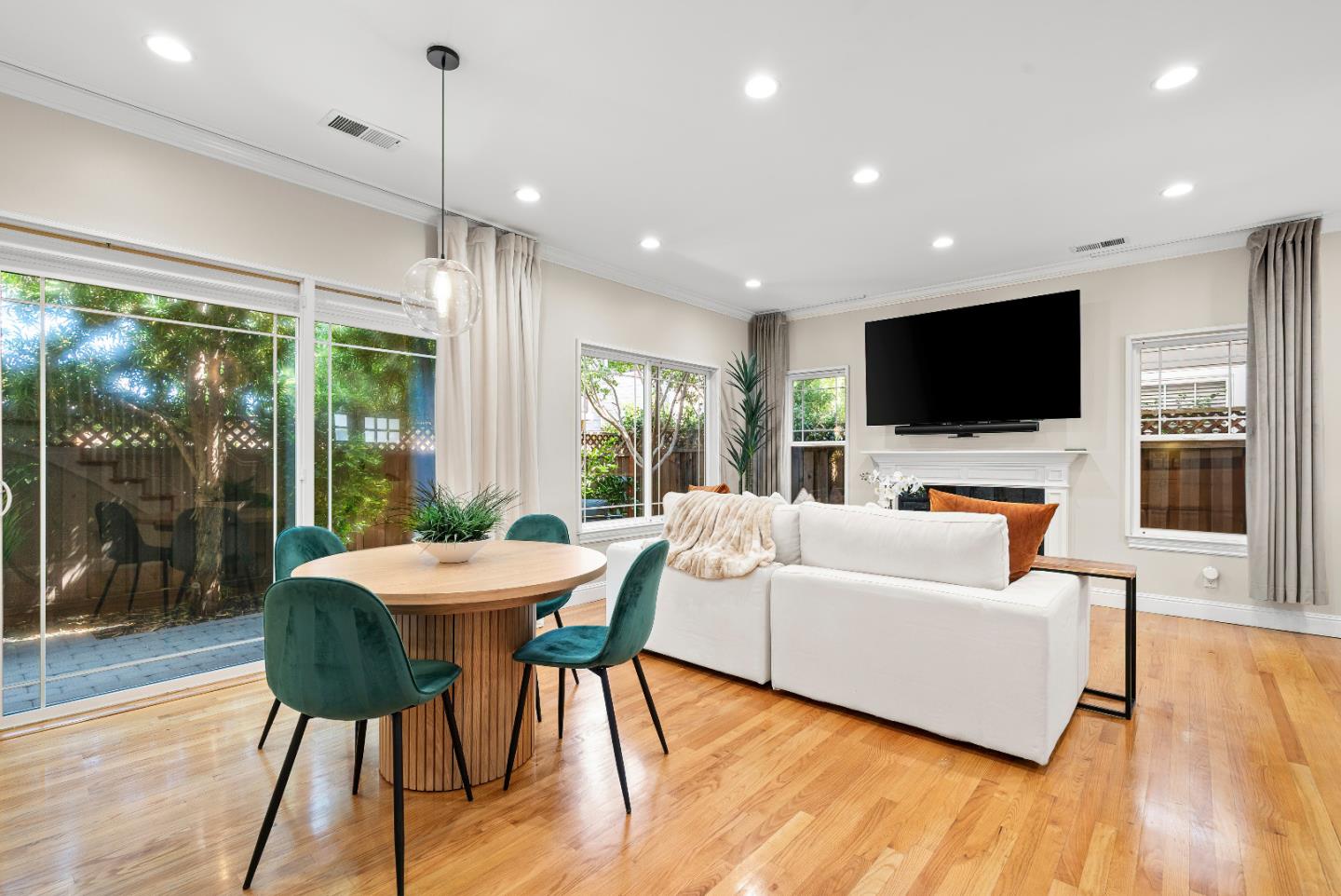 Detail Gallery Image 9 of 48 For 137 Kennedy Ave, Campbell,  CA 95008 - 3 Beds | 2/1 Baths