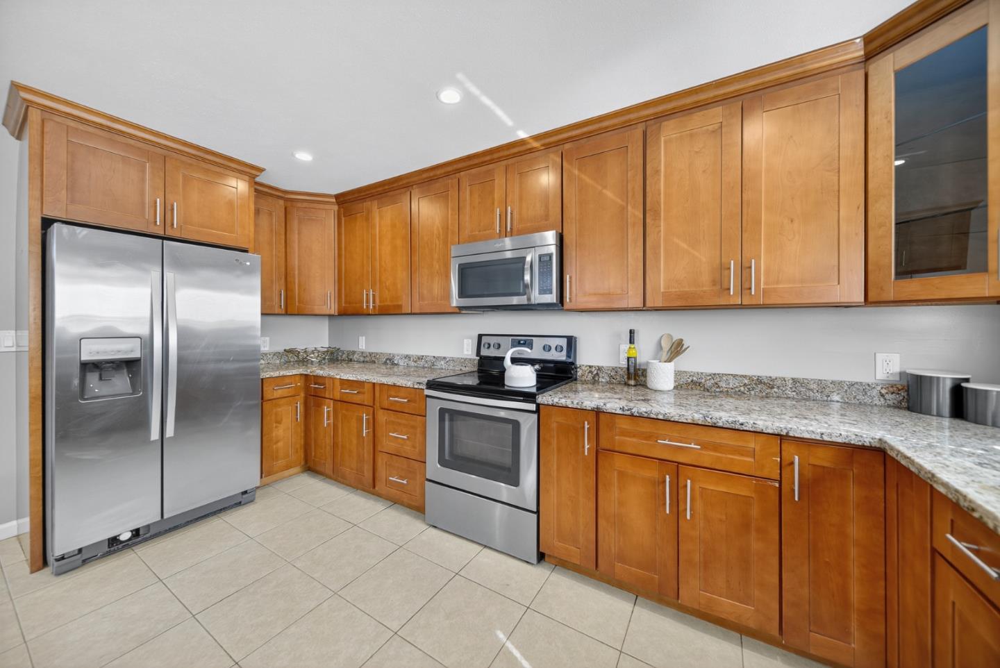 Detail Gallery Image 11 of 30 For 125 Juneberry, San Jose,  CA 95136 - 5 Beds | 2 Baths