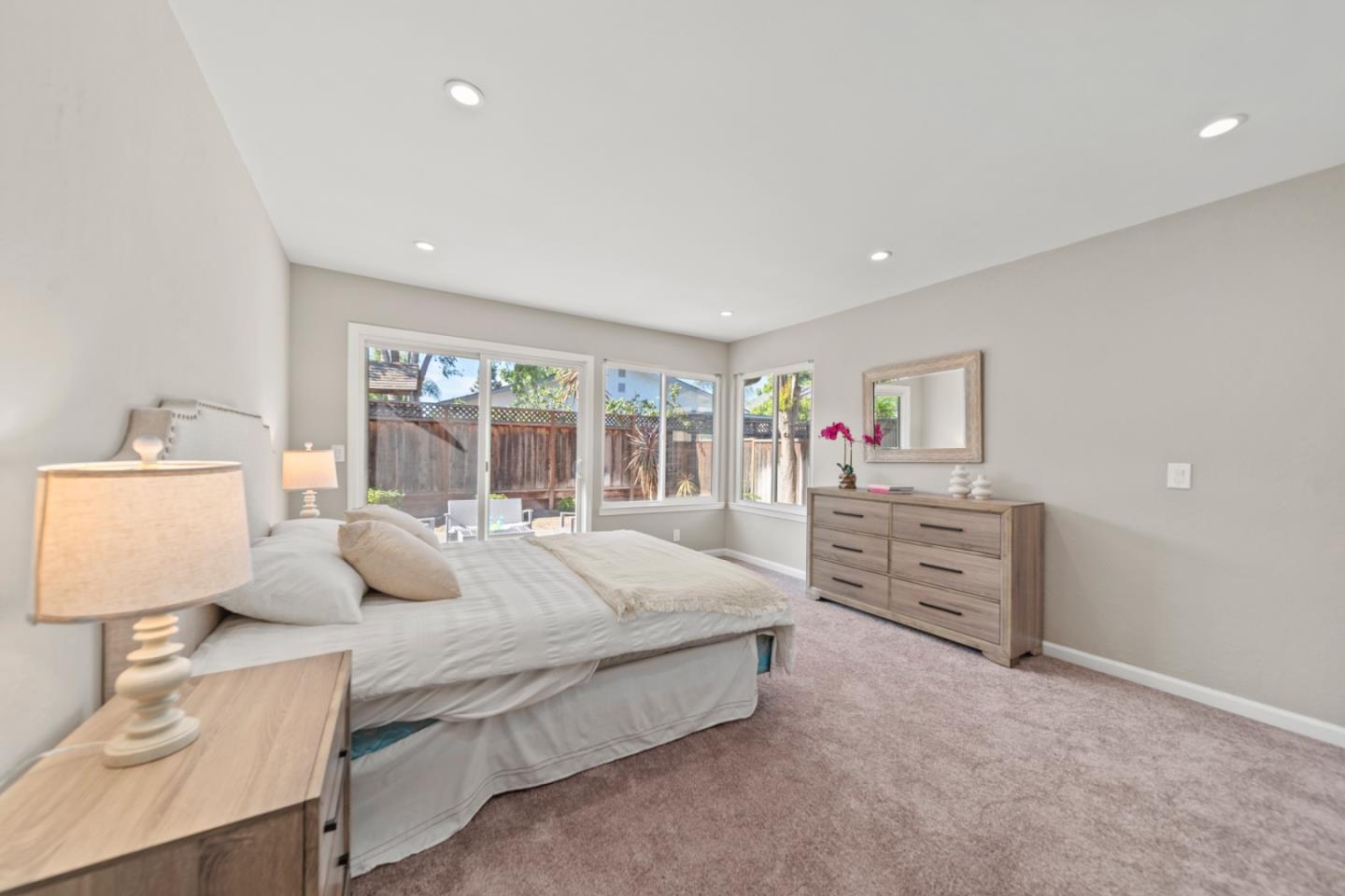 Detail Gallery Image 12 of 30 For 125 Juneberry, San Jose,  CA 95136 - 5 Beds | 2 Baths