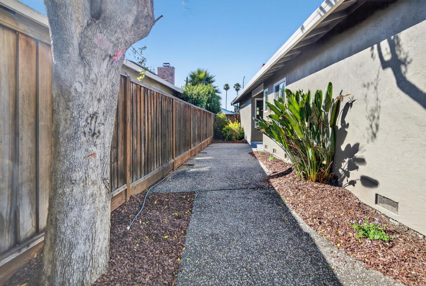 Detail Gallery Image 25 of 30 For 125 Juneberry, San Jose,  CA 95136 - 5 Beds | 2 Baths