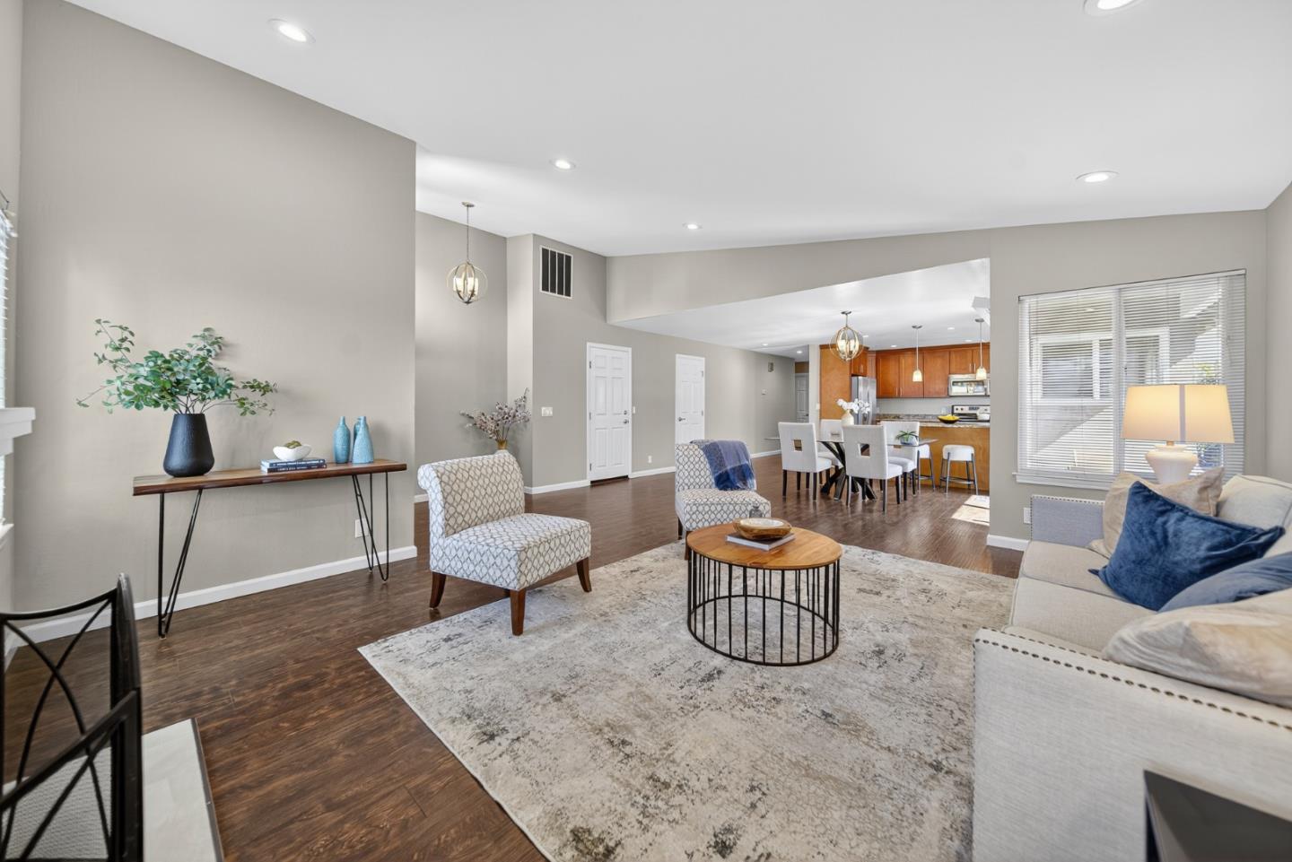 Detail Gallery Image 6 of 30 For 125 Juneberry, San Jose,  CA 95136 - 5 Beds | 2 Baths