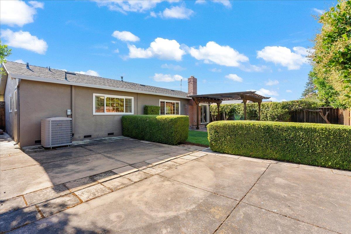 Detail Gallery Image 33 of 39 For 5342 Rucker Dr, San Jose,  CA 95124 - 3 Beds | 2 Baths
