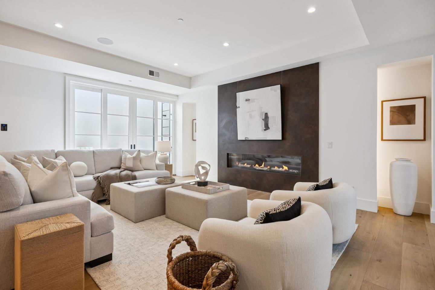 Detail Gallery Image 48 of 92 For 55 Irving Ave, Atherton,  CA 94027 - 8 Beds | 9/2 Baths