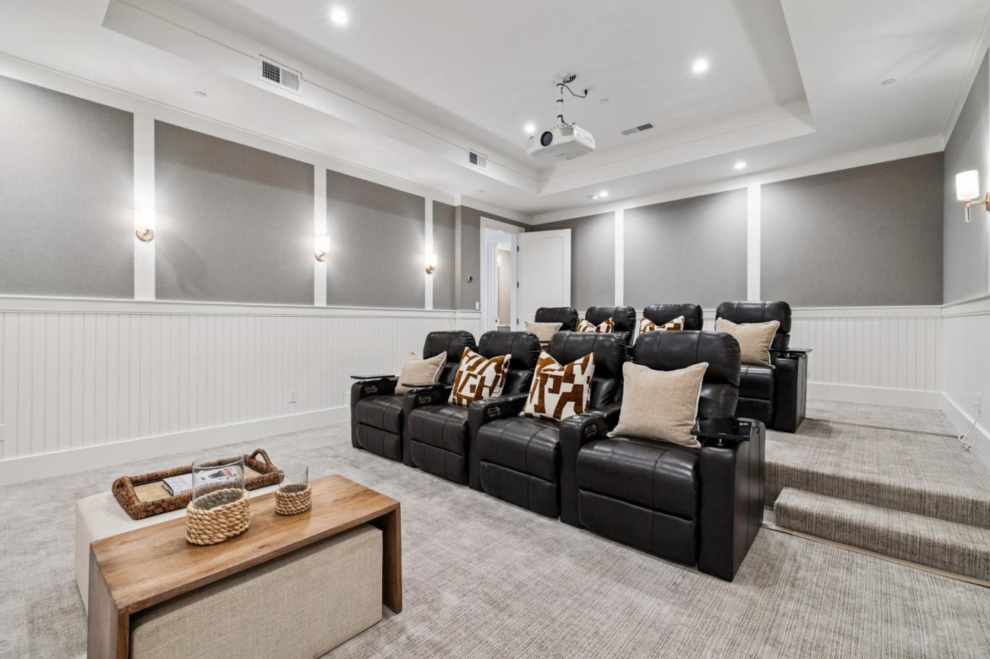 Detail Gallery Image 52 of 92 For 55 Irving Ave, Atherton,  CA 94027 - 8 Beds | 9/2 Baths