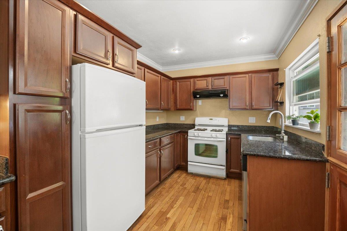 Detail Gallery Image 12 of 26 For 2626 Baldwin Ln, Walnut Creek,  CA 94597 - 2 Beds | 1 Baths