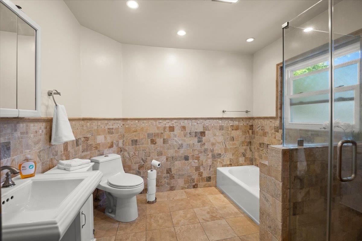 Detail Gallery Image 19 of 26 For 2626 Baldwin Ln, Walnut Creek,  CA 94597 - 2 Beds | 1 Baths