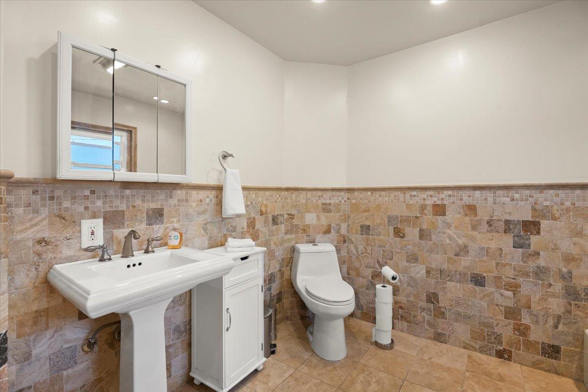 Detail Gallery Image 20 of 26 For 2626 Baldwin Ln, Walnut Creek,  CA 94597 - 2 Beds | 1 Baths