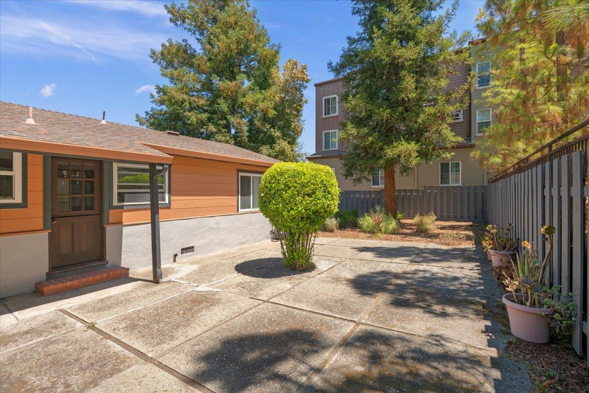 Detail Gallery Image 22 of 26 For 2626 Baldwin Ln, Walnut Creek,  CA 94597 - 2 Beds | 1 Baths