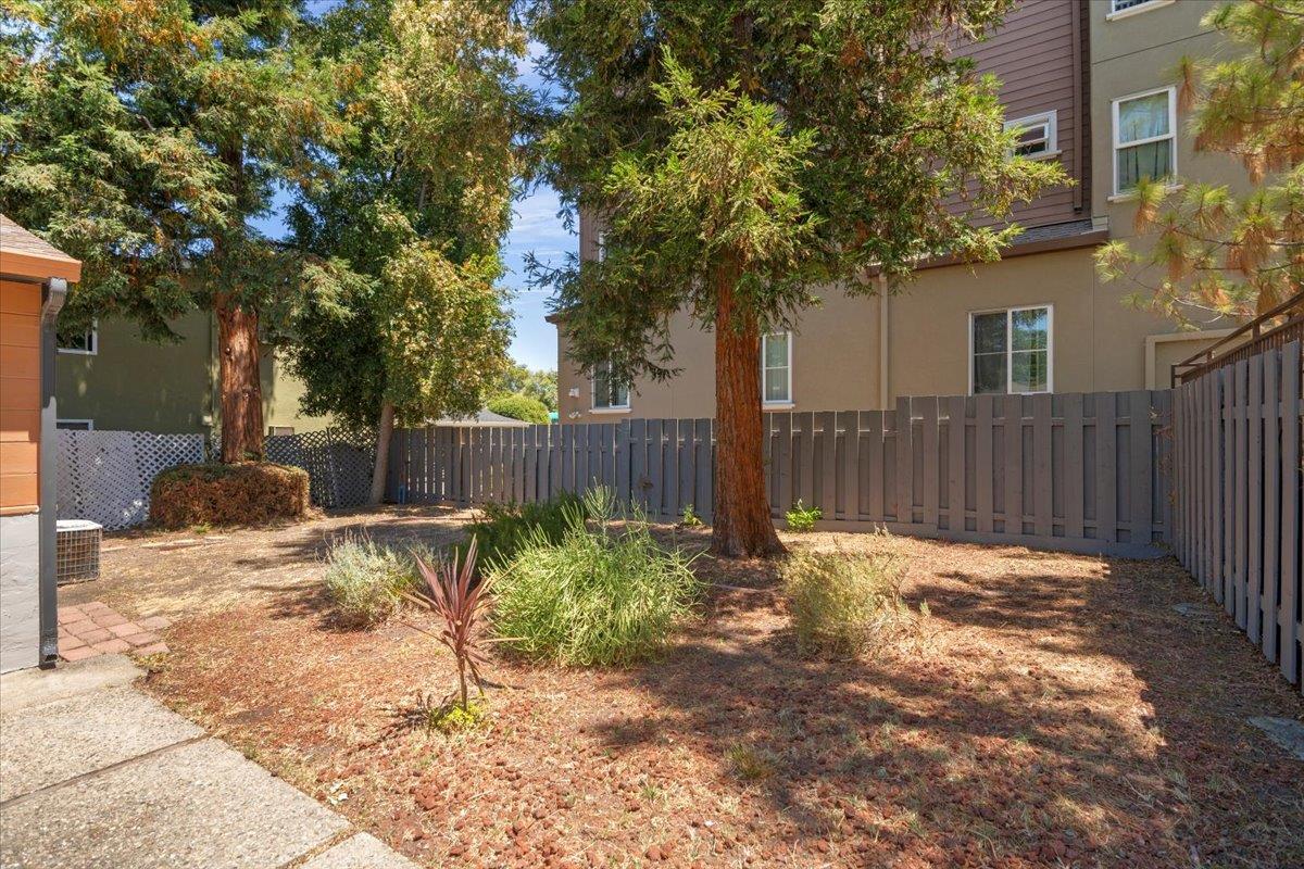 Detail Gallery Image 23 of 26 For 2626 Baldwin Ln, Walnut Creek,  CA 94597 - 2 Beds | 1 Baths