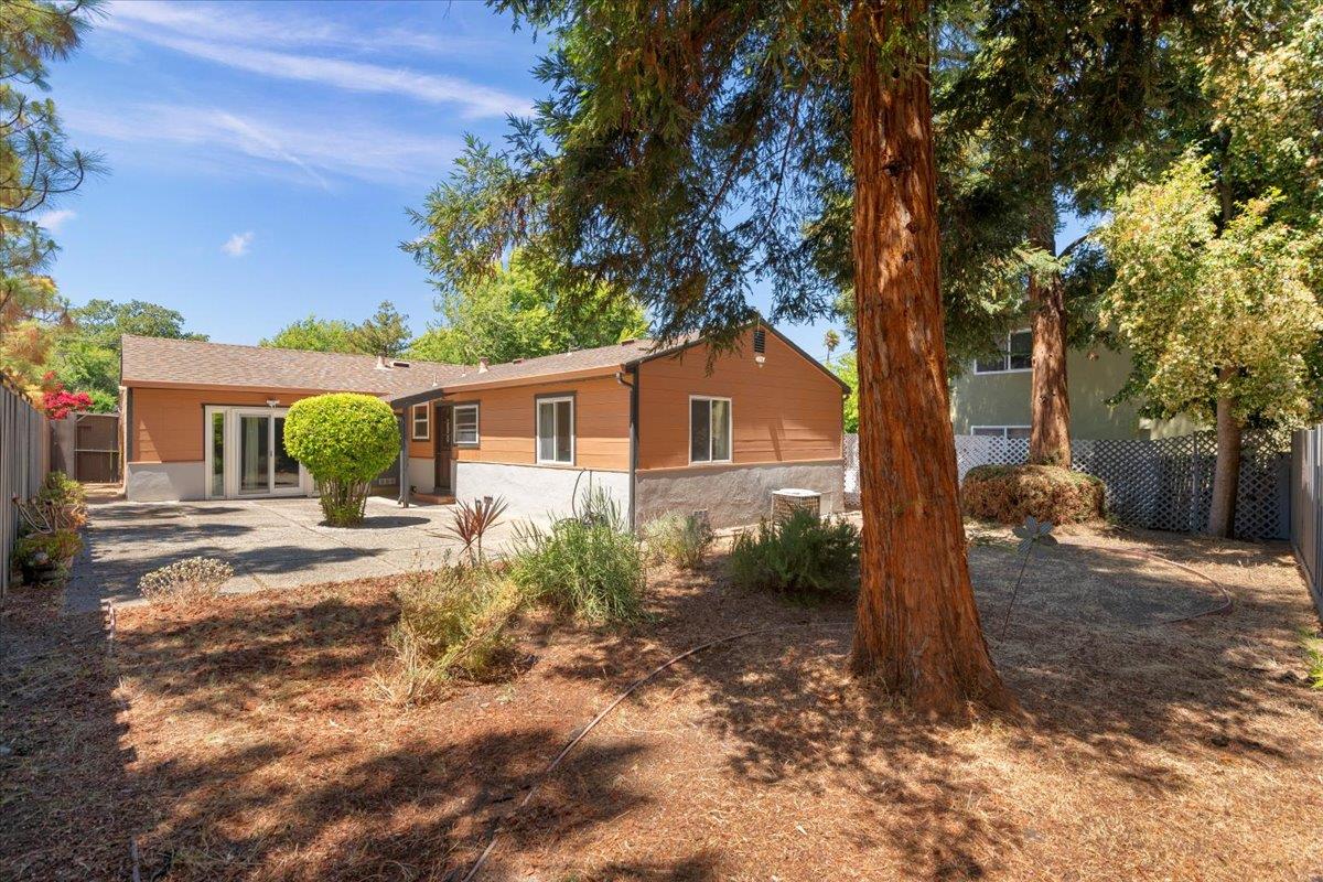 Detail Gallery Image 24 of 26 For 2626 Baldwin Ln, Walnut Creek,  CA 94597 - 2 Beds | 1 Baths