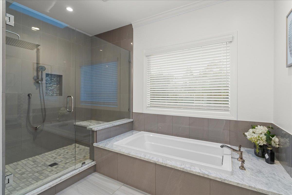Detail Gallery Image 24 of 57 For 15211 Becky Ln, Monte Sereno,  CA 95030 - 5 Beds | 4/1 Baths
