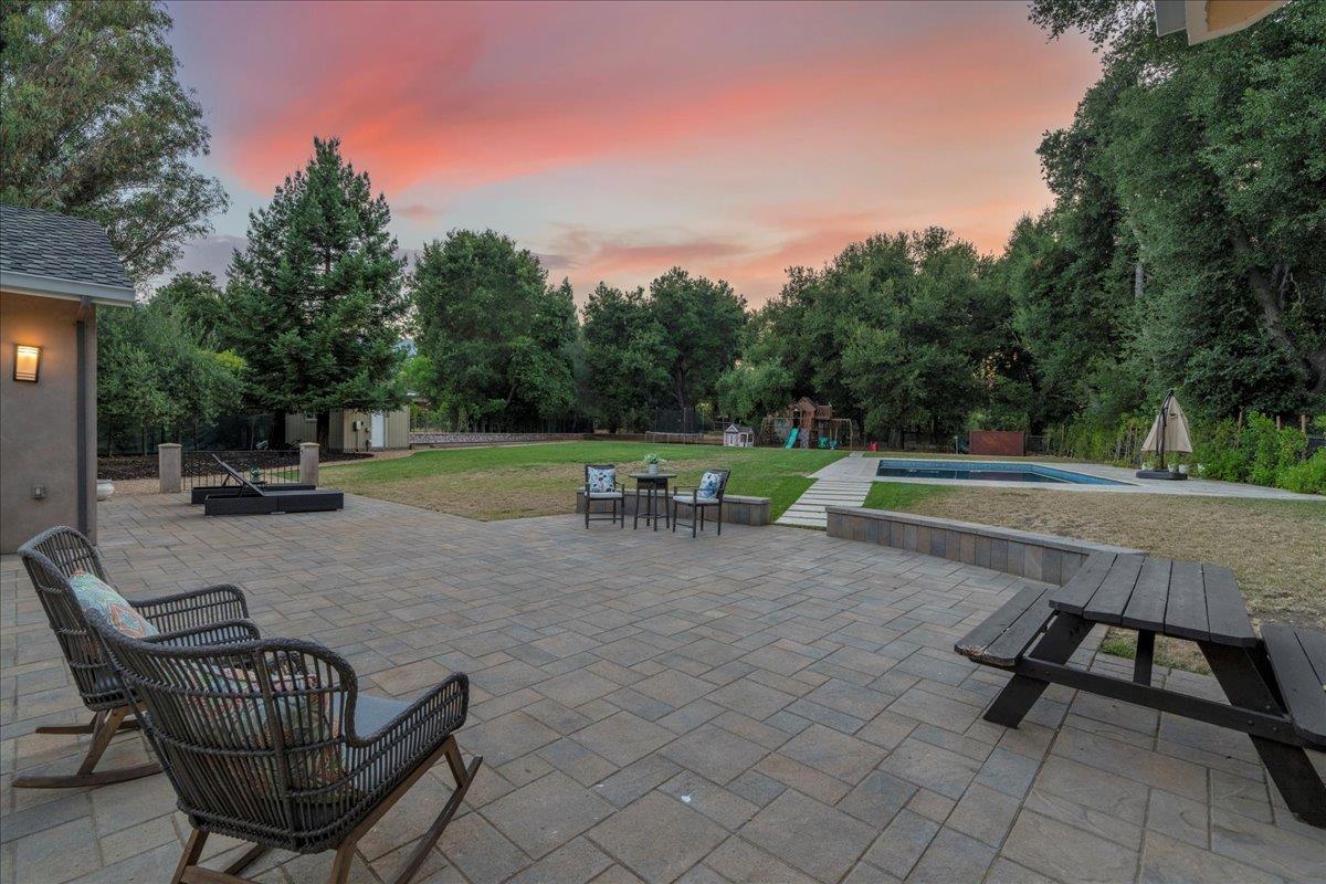Detail Gallery Image 45 of 57 For 15211 Becky Ln, Monte Sereno,  CA 95030 - 5 Beds | 4/1 Baths
