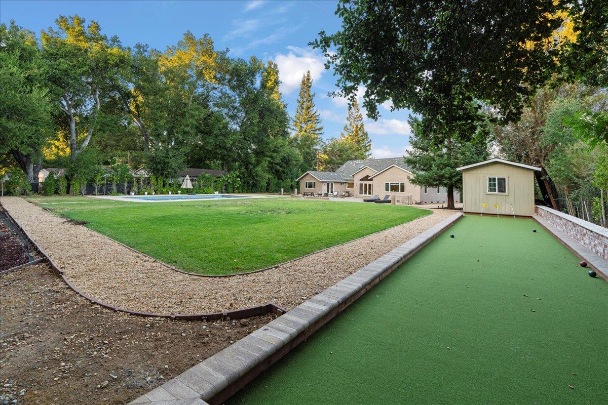 Detail Gallery Image 49 of 57 For 15211 Becky Ln, Monte Sereno,  CA 95030 - 5 Beds | 4/1 Baths