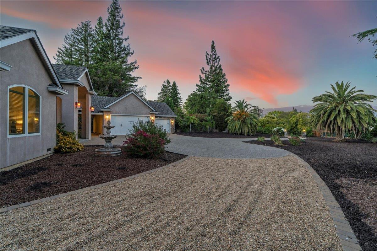 Detail Gallery Image 51 of 57 For 15211 Becky Ln, Monte Sereno,  CA 95030 - 5 Beds | 4/1 Baths
