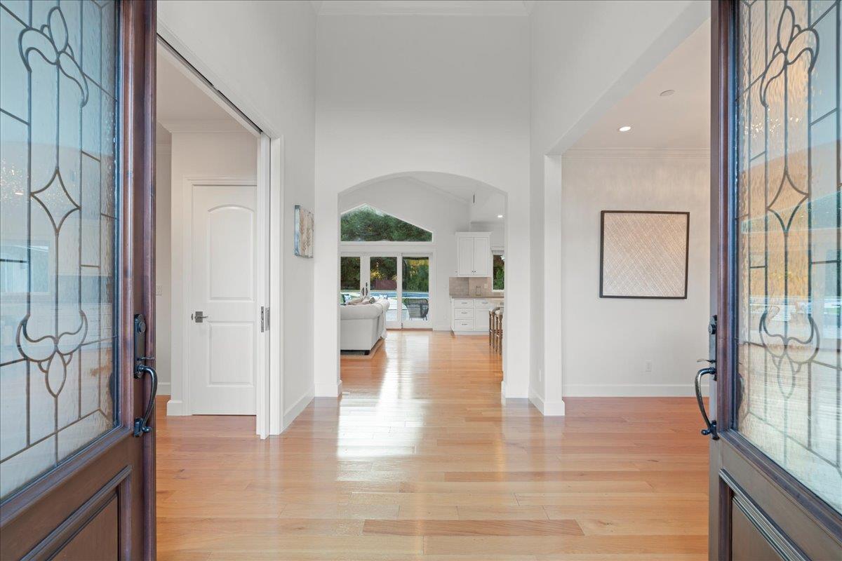 Detail Gallery Image 7 of 57 For 15211 Becky Ln, Monte Sereno,  CA 95030 - 5 Beds | 4/1 Baths