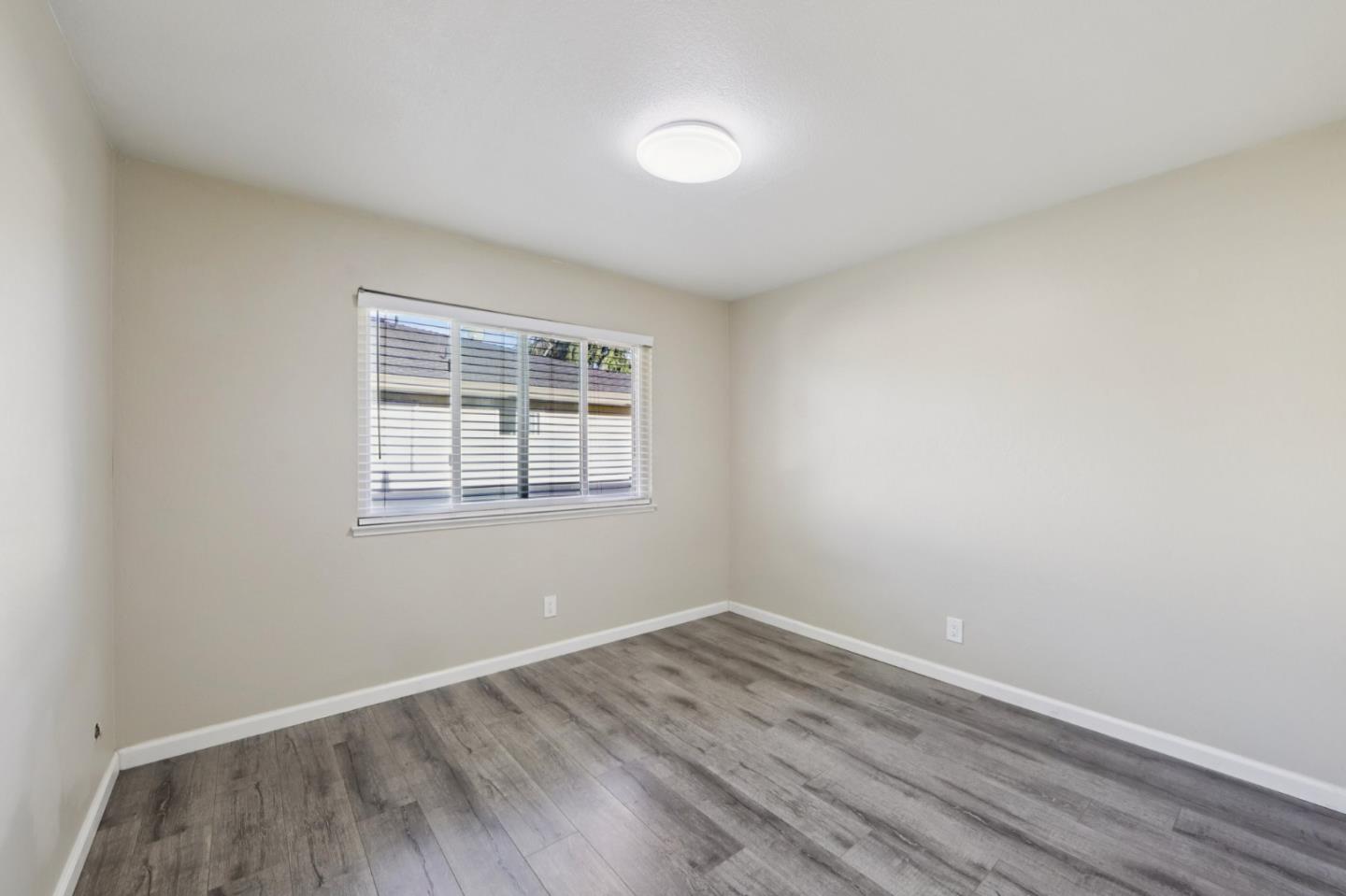 Detail Gallery Image 16 of 23 For 34717 Alvarado Niles Rd #3,  Union City,  CA 94587 - 2 Beds | 1 Baths