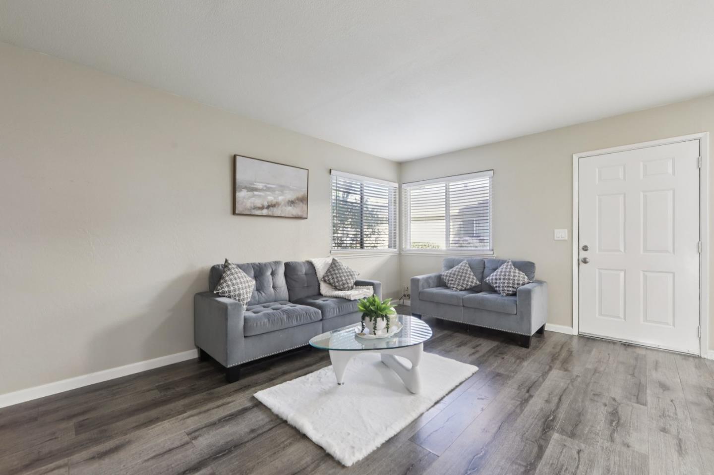 Detail Gallery Image 5 of 23 For 34717 Alvarado Niles Rd #3,  Union City,  CA 94587 - 2 Beds | 1 Baths
