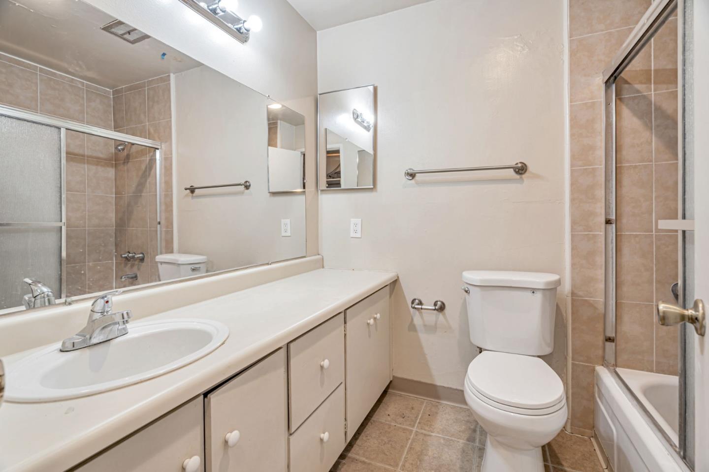 Detail Gallery Image 14 of 23 For 555 S 10th St, San Jose,  CA 95112 - – Beds | – Baths