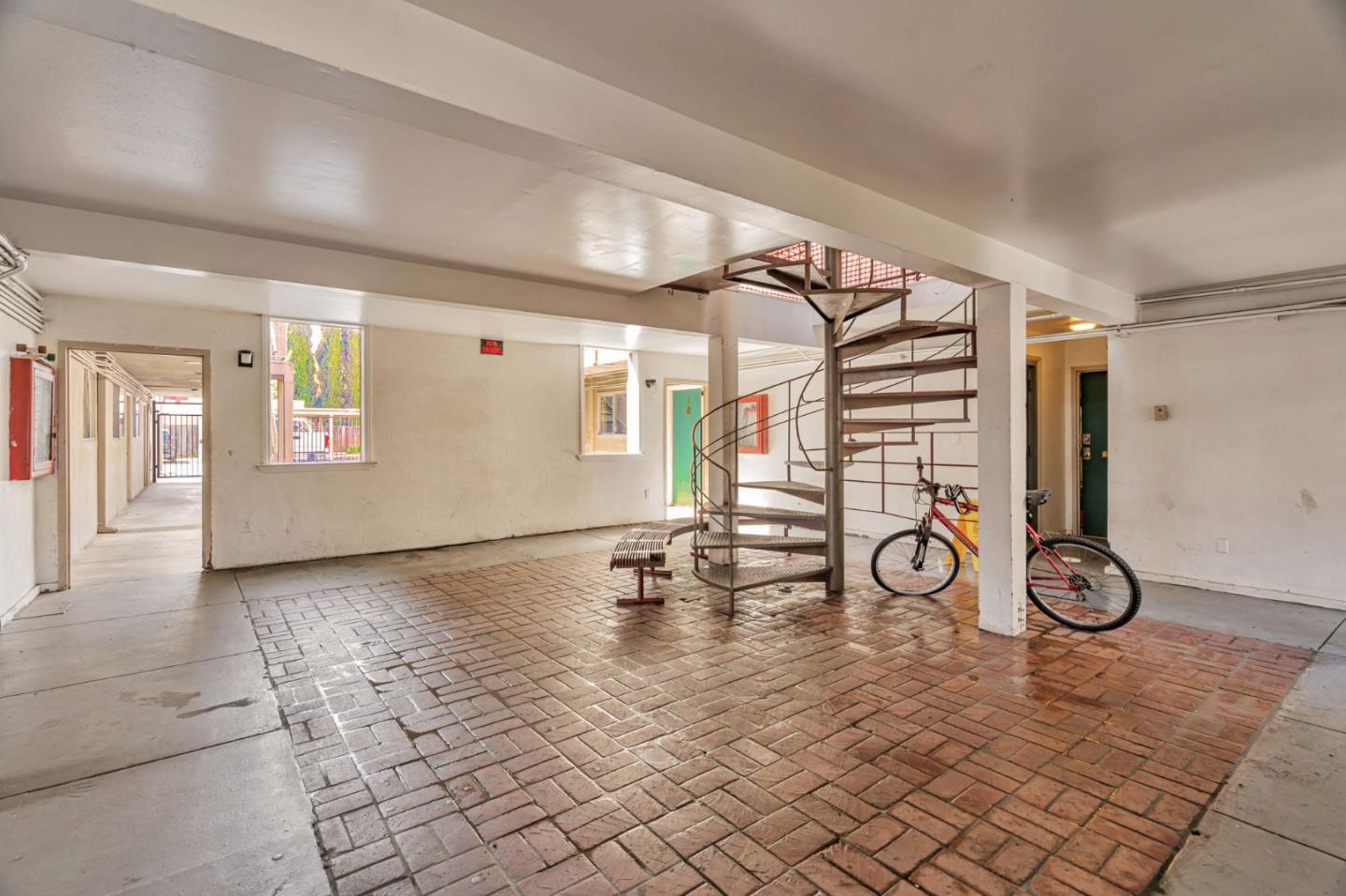 Detail Gallery Image 17 of 23 For 555 S 10th St, San Jose,  CA 95112 - – Beds | – Baths
