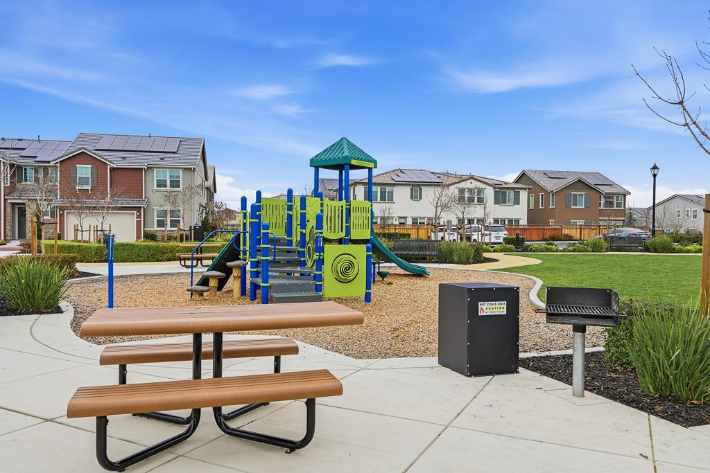 Detail Gallery Image 70 of 74 For 1372 S Melville Ln, Tracy,  CA 95391 - 4 Beds | 3 Baths