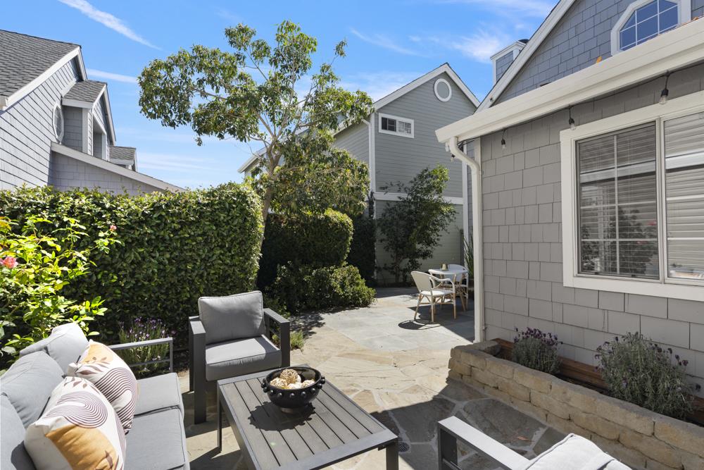 Detail Gallery Image 15 of 62 For 116 Williams Ln, Foster City,  CA 94404 - 3 Beds | 2/1 Baths