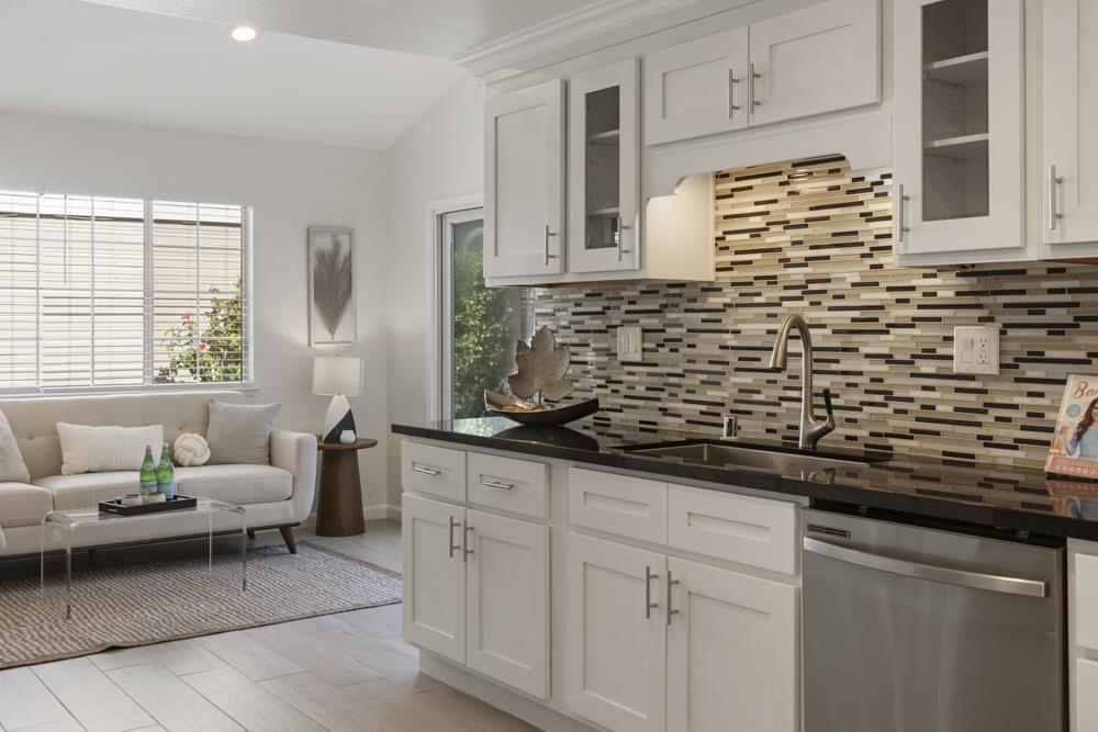Detail Gallery Image 20 of 62 For 116 Williams Ln, Foster City,  CA 94404 - 3 Beds | 2/1 Baths