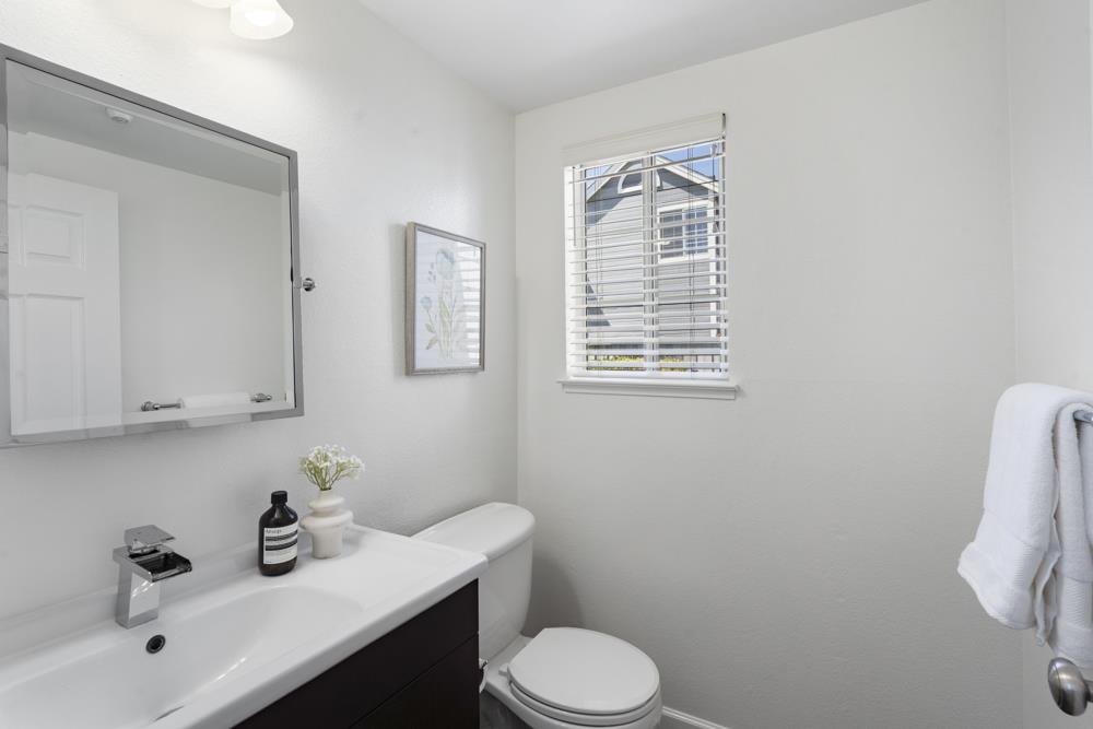 Detail Gallery Image 27 of 62 For 116 Williams Ln, Foster City,  CA 94404 - 3 Beds | 2/1 Baths