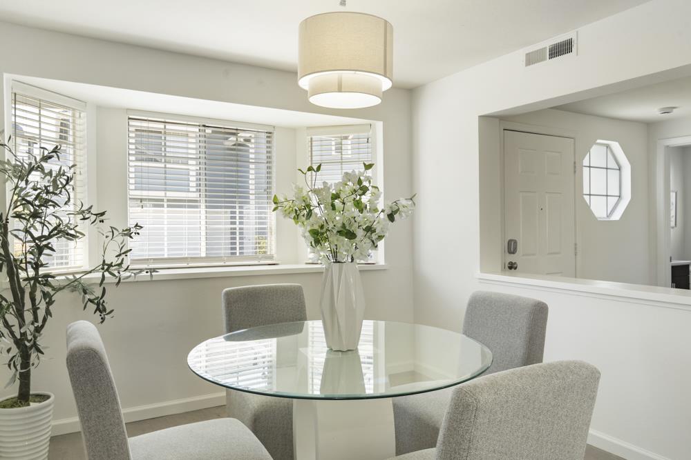 Detail Gallery Image 6 of 62 For 116 Williams Ln, Foster City,  CA 94404 - 3 Beds | 2/1 Baths