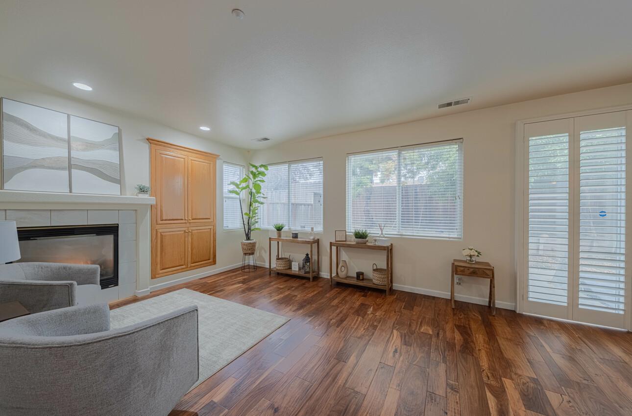 Detail Gallery Image 18 of 44 For 1818 Lancashire Dr, Salinas,  CA 93906 - 5 Beds | 3 Baths