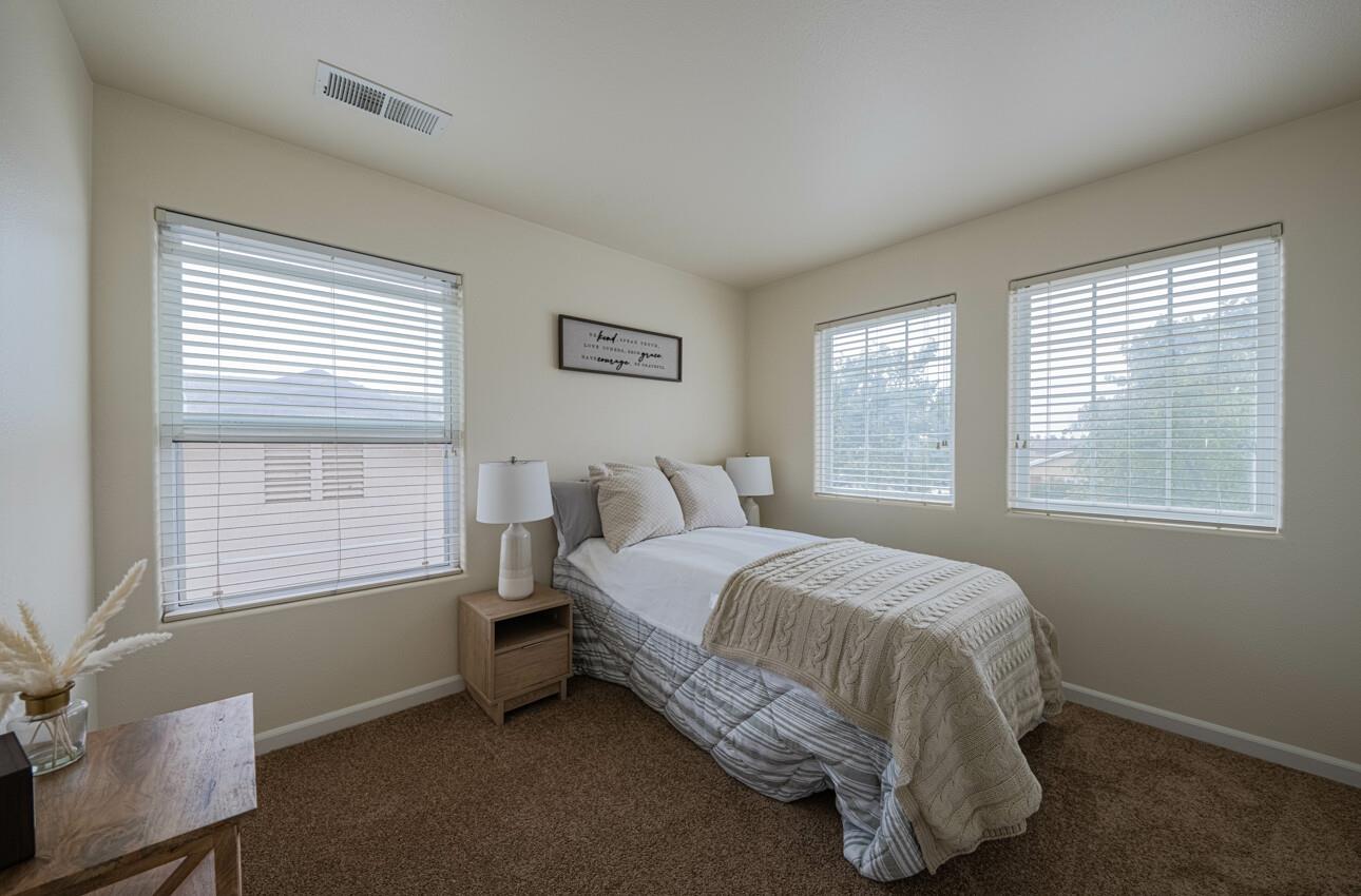 Detail Gallery Image 40 of 44 For 1818 Lancashire Dr, Salinas,  CA 93906 - 5 Beds | 3 Baths