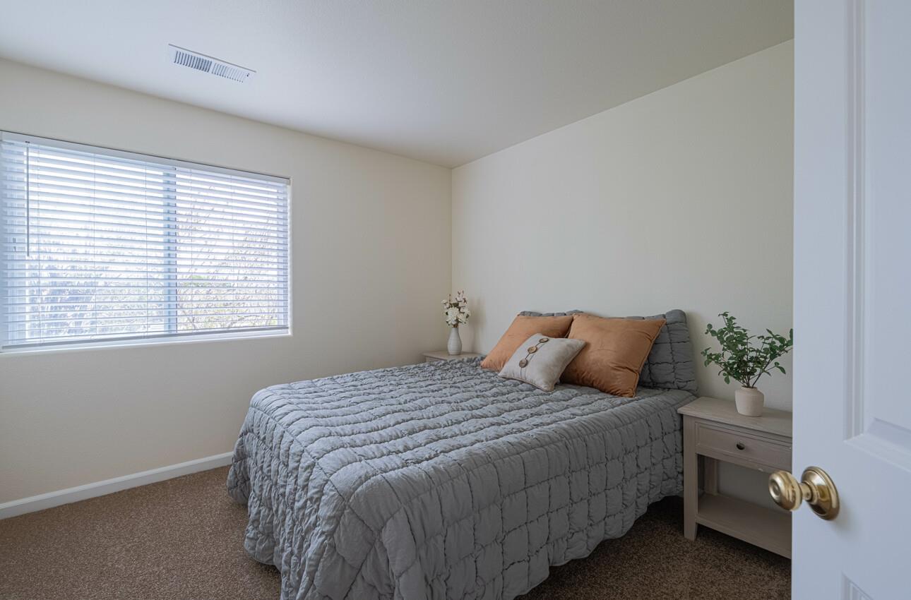 Detail Gallery Image 42 of 44 For 1818 Lancashire Dr, Salinas,  CA 93906 - 5 Beds | 3 Baths