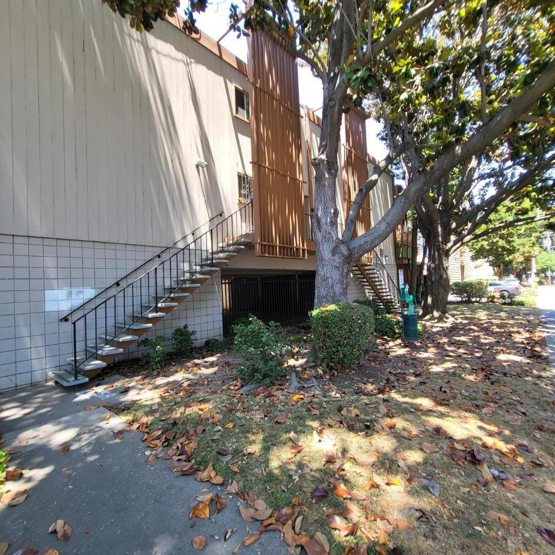 Detail Gallery Image 3 of 12 For 35 Newell Rd, East Palo Alto,  CA 94303 - – Beds | – Baths