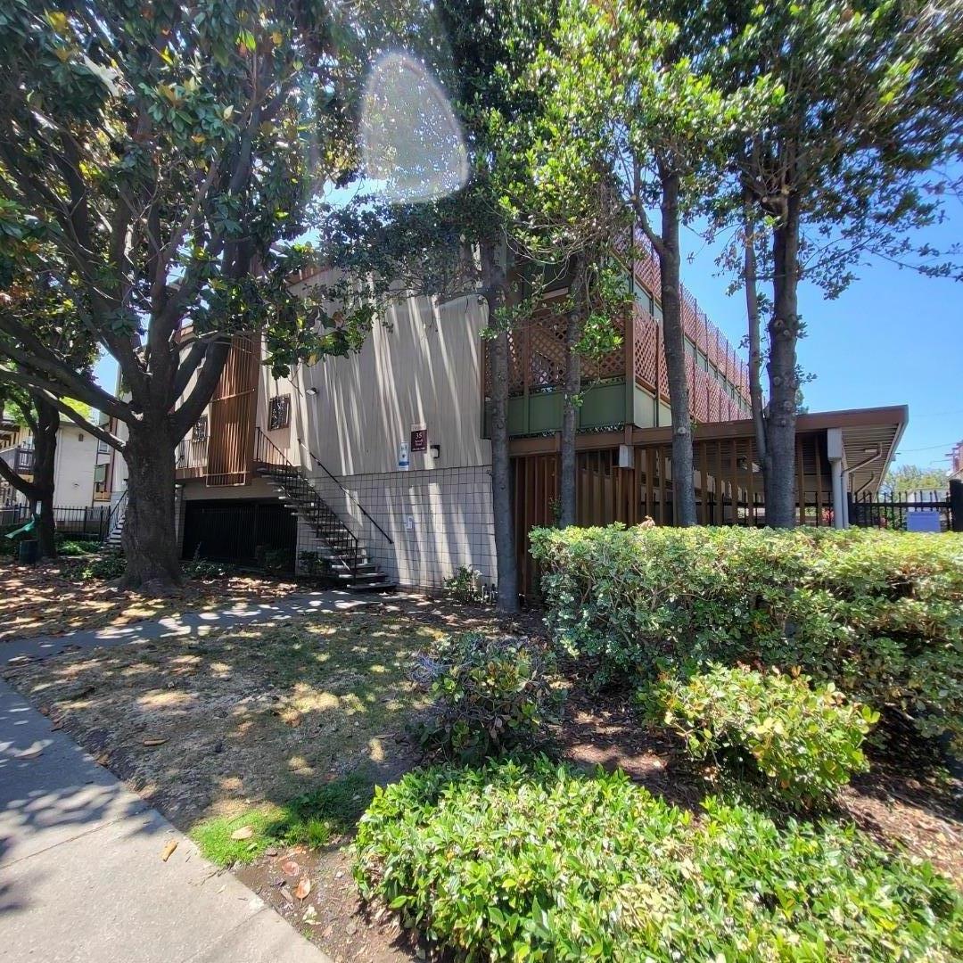Detail Gallery Image 4 of 12 For 35 Newell Rd, East Palo Alto,  CA 94303 - – Beds | – Baths