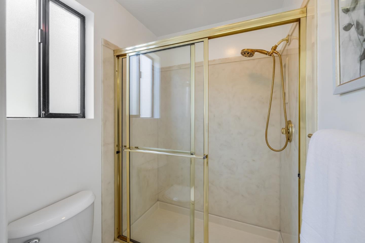 Detail Gallery Image 20 of 27 For 1224 Tilia St, San Mateo,  CA 94402 - 3 Beds | 2 Baths
