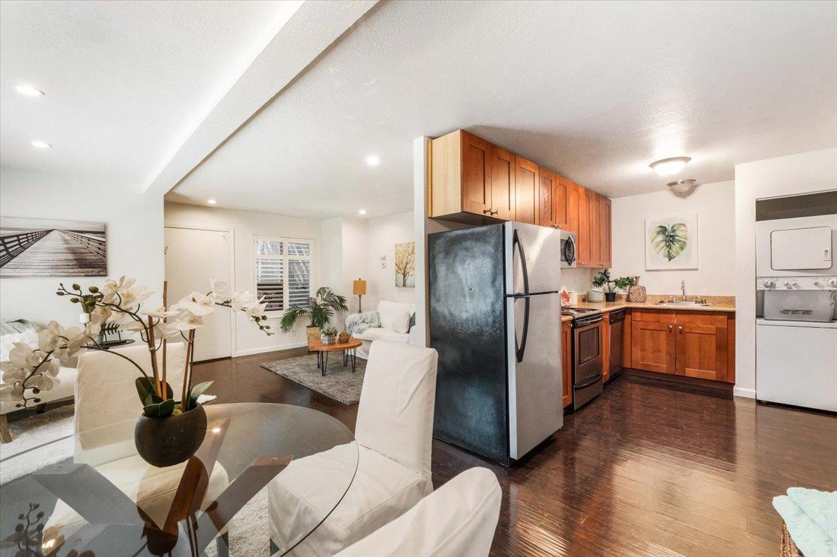 Detail Gallery Image 11 of 17 For 820 Casanova Ave #33,  Monterey,  CA 93940 - 1 Beds | 1 Baths
